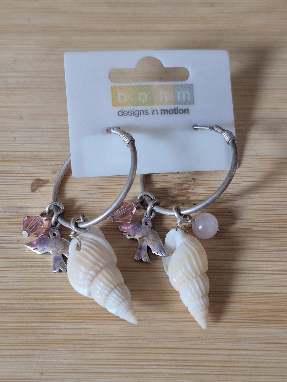 Bohm Seashell Charm Hoop Earrings